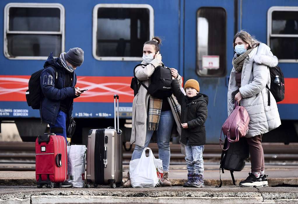 Ουκρανοί πρόσφυγες: 671 εισήλθαν στην Ελλάδα το τελευταίο 24ωρο – 228 ανήλικοι
