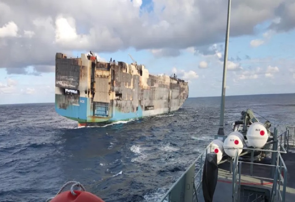 Πορτογαλία: Βυθίστηκε το φορτηγό πλοίο Felicity Ace που καιγόταν επί δύο εβδομάδες