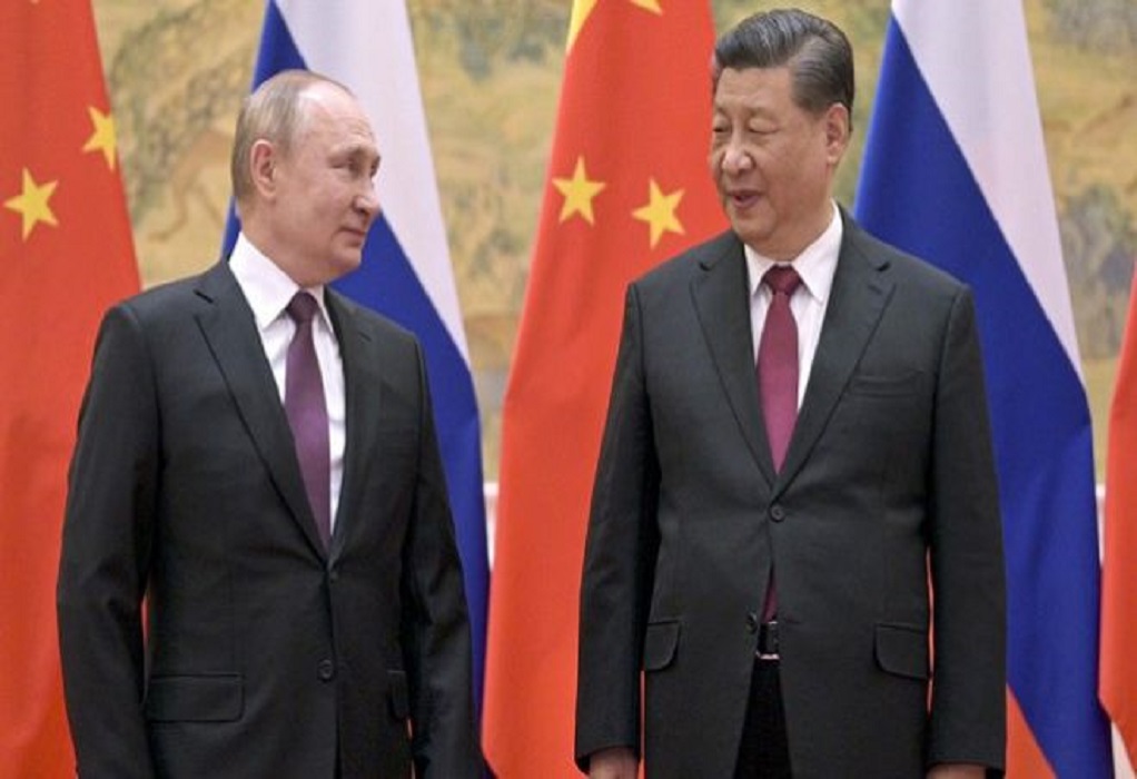 Οι ΗΠΑ «ανησυχούν» ότι η Κίνα μπορεί να ενισχύσει με όπλα τη Ρωσία