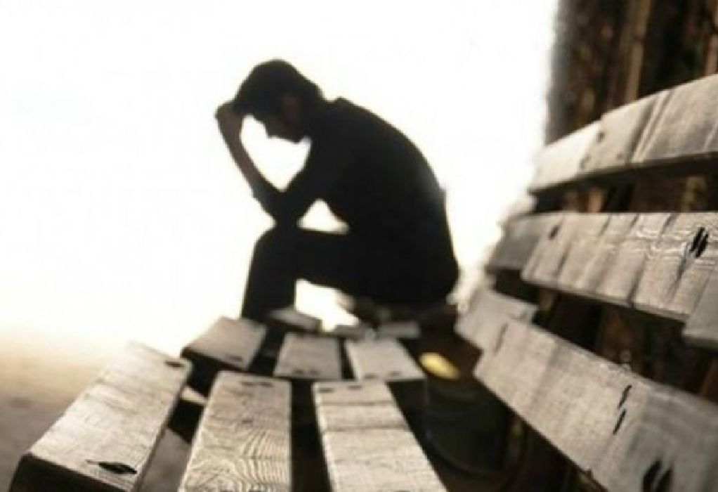 Σύνδρομο Long Covid: «Αποκλεισμένοι» από τις υπηρεσίες ψυχικής υγείας οι οικονομικά ευάλωτοι