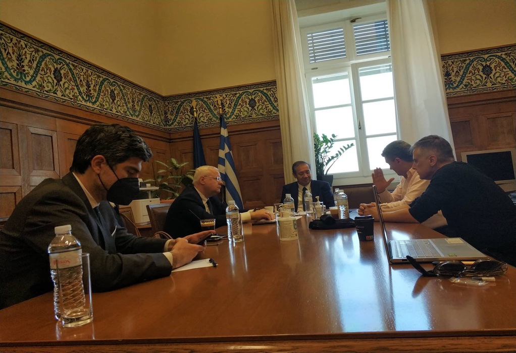 Συνάντηση Γ. Αρβανιτίδη με εκπροσώπους του Σωματείου Εργαζομένων στο Κτηματολόγιο