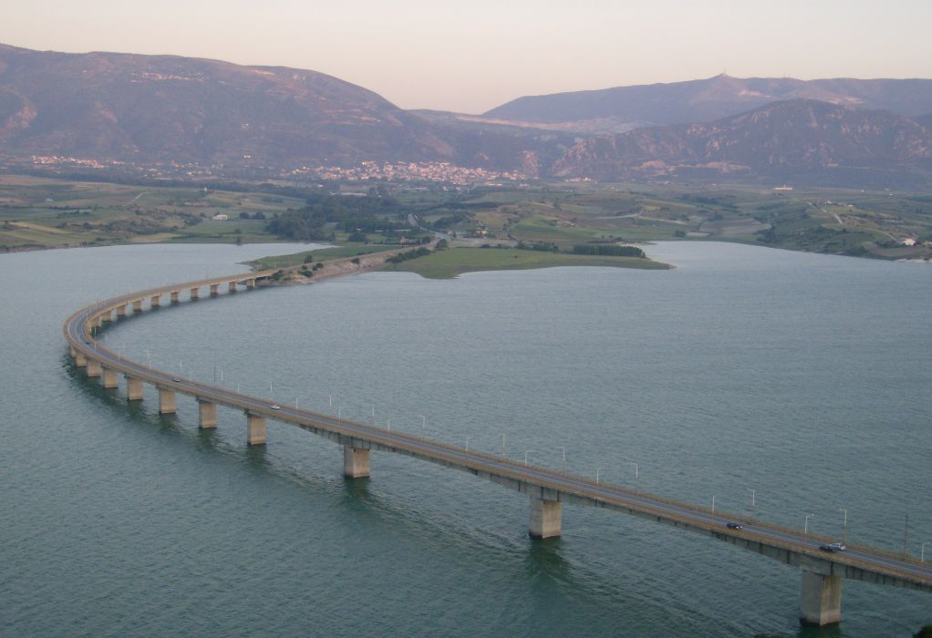 Κοζάνη: Απαγόρευση κυκλοφορίας φορτηγών στην υψηλή γέφυρα Σερβίων-Διαπιστώθηκε διάβρωση (ΦΩΤΟ-VIDEO)