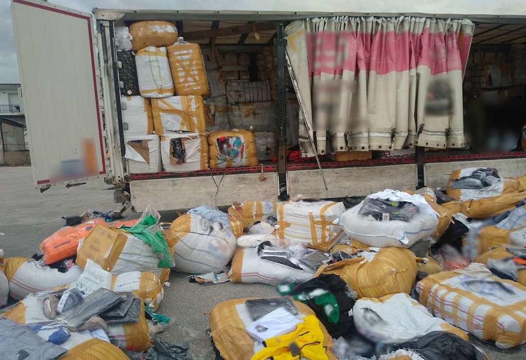 Κομοτηνή: Εντοπίστηκε φορτηγό με 15 τόνους «μαϊμού» προϊόντων στην Εγνατία Οδό (ΦΩΤΟ)