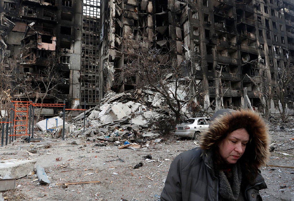 Ουκρανία: Βρέθηκαν 44 πτώματα σε συντρίμμια κτιρίου που καταστράφηκε τον Μάρτιο