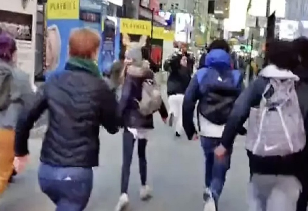 Συναγερμός στη Νέα Υόρκη μετά από έκρηξη στην Times Square (VIDEO)