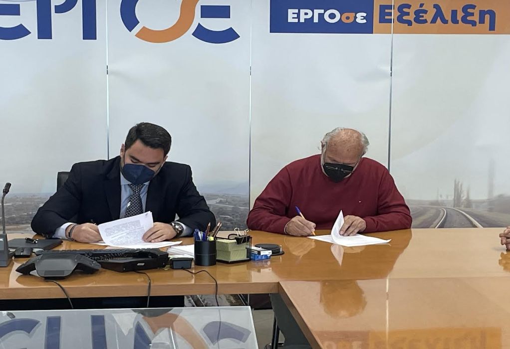 ΕΡΓΟΣΕ: Υπεγράφη η σύμβαση για εγκατάσταση συστημάτων ηλεκτροκίνησης στη γραμμή Λάρισα-Βόλος