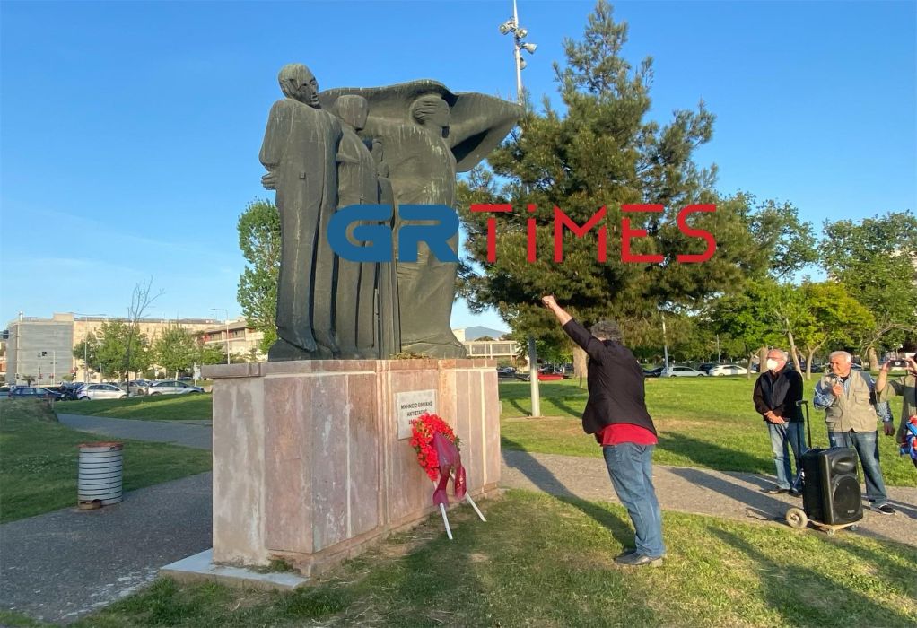 Θεσσαλονίκη: Κατάθεση στεφάνων στο μνημείο Εθνικής Αντίστασης (ΦΩΤΟ-VIDEO)
