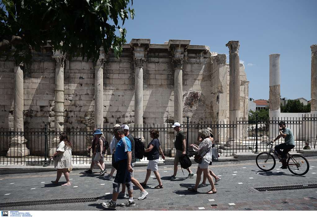 Τα προφίλ των τουριστών της Αθήνας: Ποιοι ξοδεύουν περισσότερα χρήματα