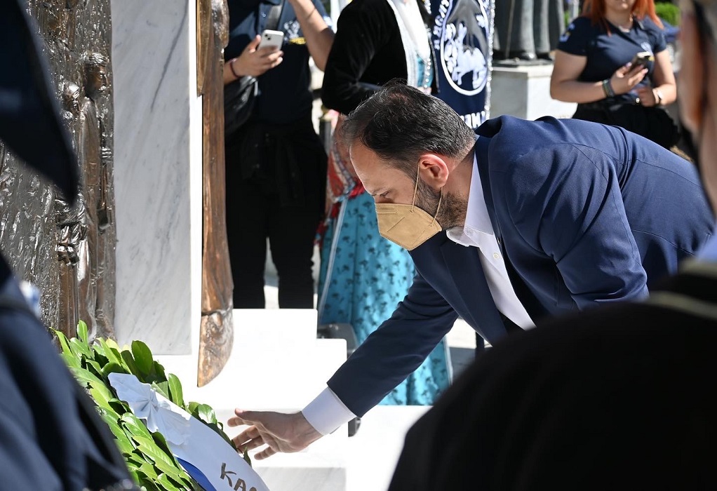 Γ. Δαρδαμανέλης: Σήμερα σκύβουμε το κεφάλι μπροστά στις 353.000 ψυχές που χάθηκαν βίαια
