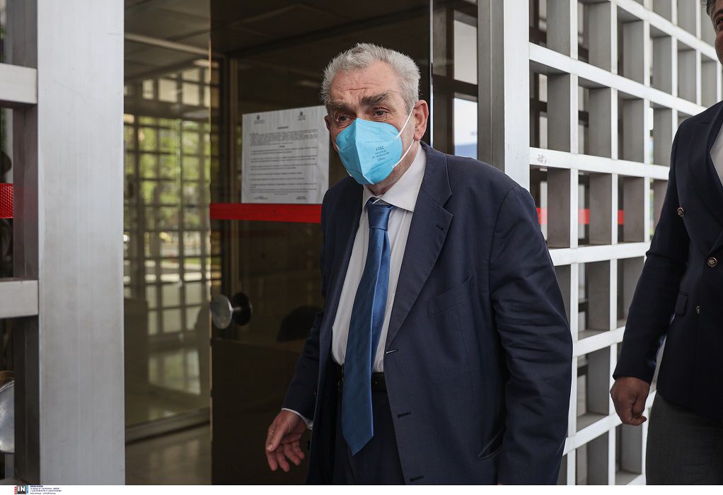 Απολογήθηκε ο Παπαγγελόπουλος για Novartis και καταγγελίες Μιωνή