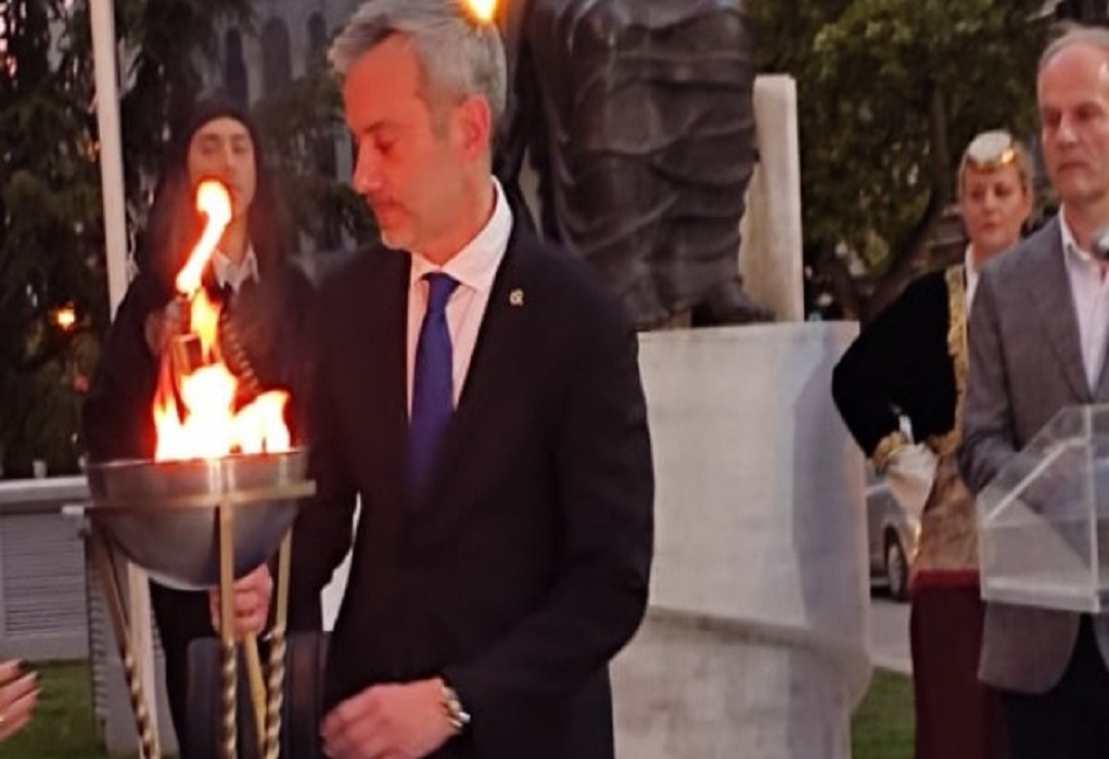 Θεσσαλονίκη: Τη Φλόγα της Μνήμης για την επέτειο της Γενοκτονίας του Ποντιακού Ελληνισμού άναψε ο Κ. Ζέρβας