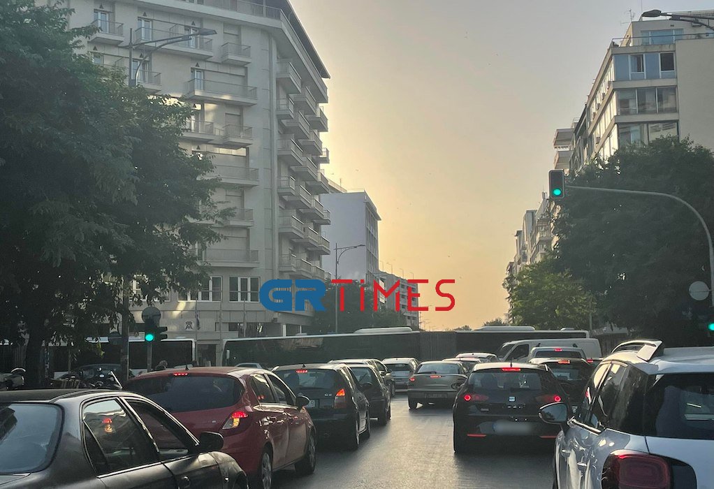 Θεσσαλονίκη: Κυκλοφοριακό «χάος» στο κέντρο λόγω…πορείας (ΦΩΤΟ)