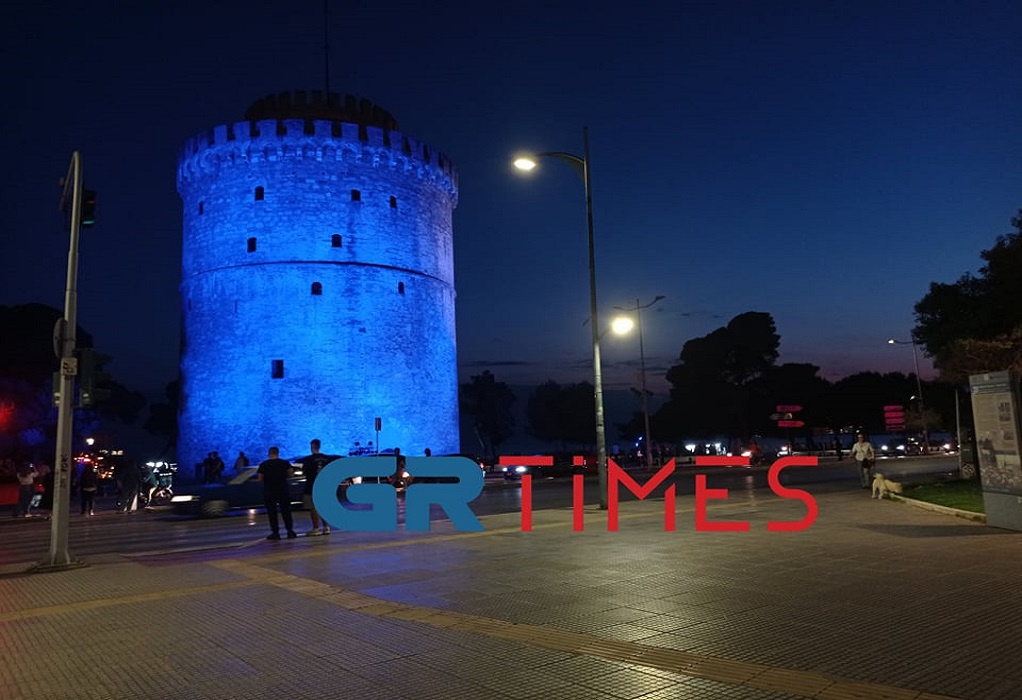 Στα μπλε ο Λευκός Πύργος για την Παγκόσμια Ημέρα Κοιλιοκάκης (ΦΩΤΟ)