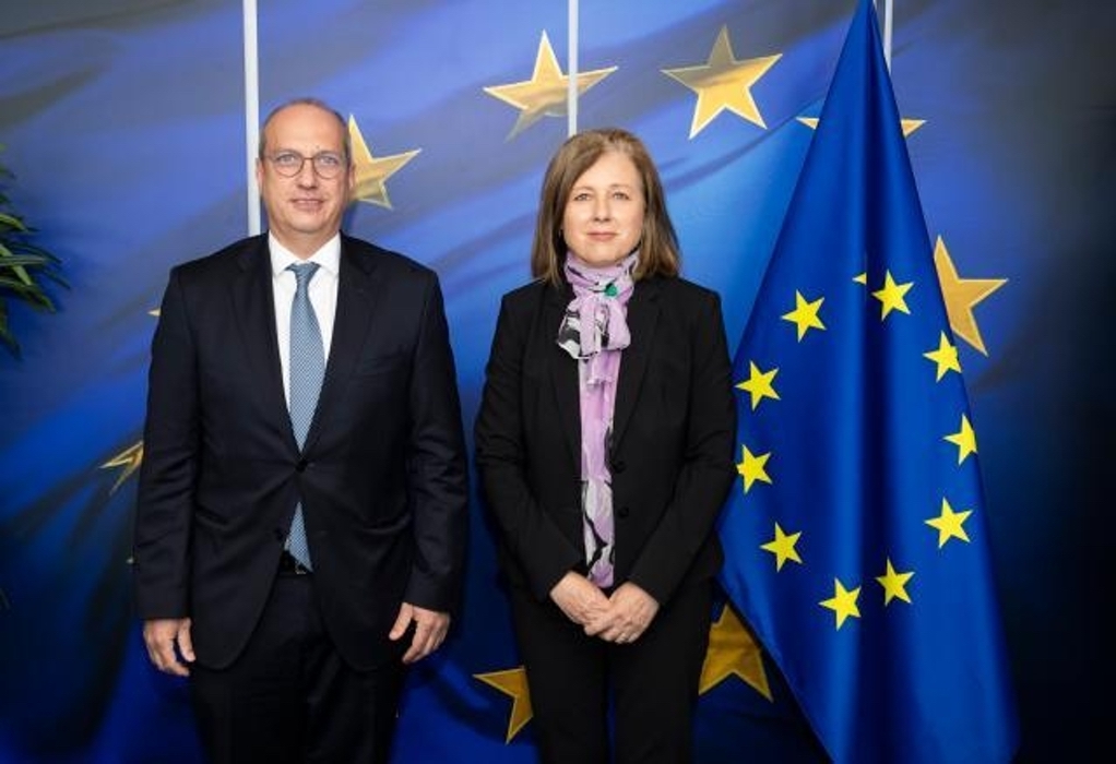 Συνάντηση Γ. Οικονόμου με την αντιπρόεδρο της Ευρωπαϊκής Επιτροπής, Vera Jourová