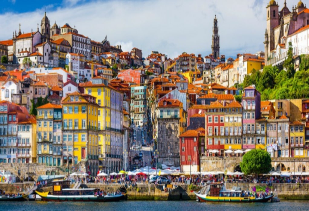 Σε ποιους τουρίστες βάζει πρόστιμο έως και 4.000 ευρώ η Πορτογαλία