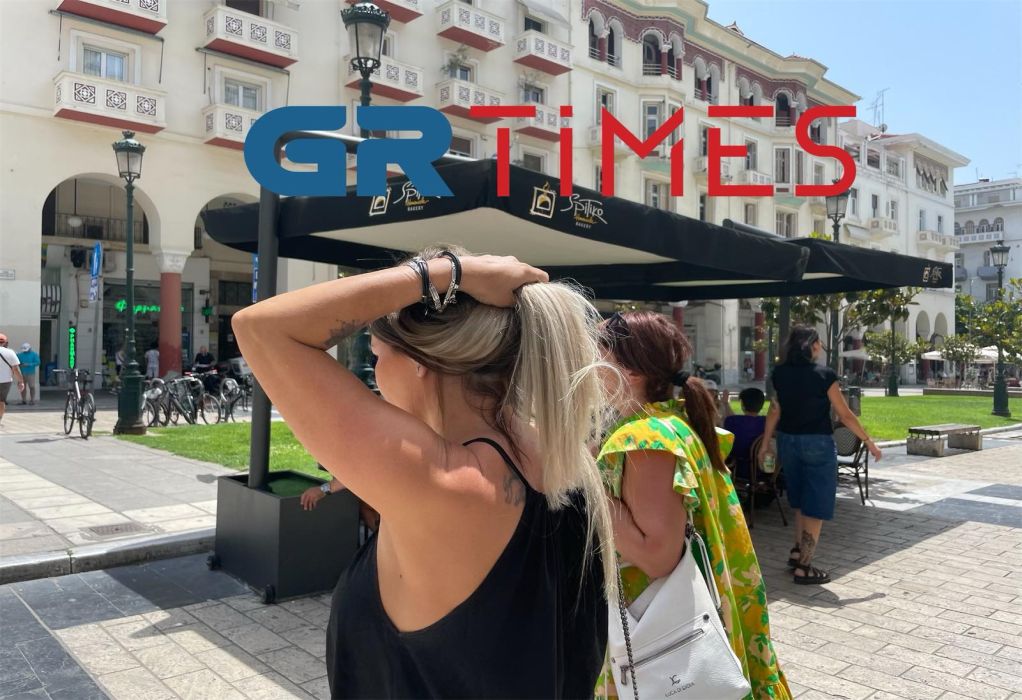 «Καμίνι» η Θεσσαλονίκη: «Ανάσες» δροσιάς αναζητούν όσοι κυκλοφορούν στο κέντρο (ΦΩΤΟ-VIDEO)