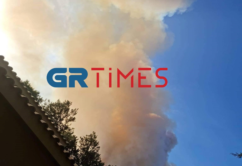 Φωτιά στη Βούλα: Νέα εκκένωση 4 περιοχών– Έτοιμοι να φύγουμε δηλώνουν από Γηροκομείο στο GRTimes (ΦΩΤΟ)