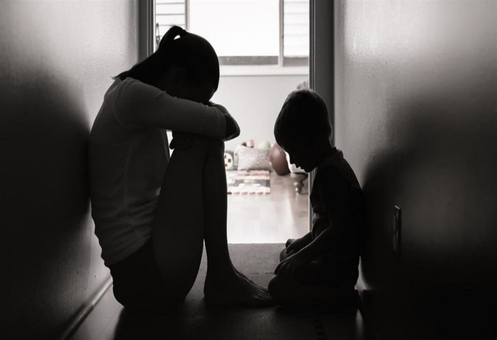Ο εφιάλτης της ενδοοικογενειακής βίας: 21 καταγγελίες κάθε μέρα!