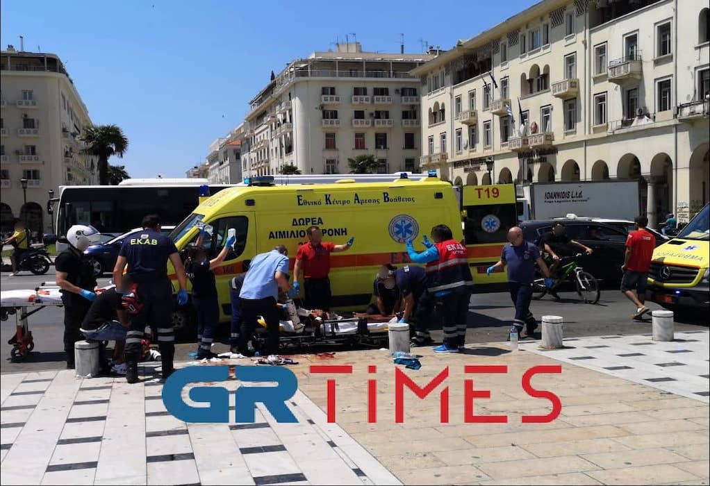 Θεσσαλονίκη: Αιματηρή συμπλοκή μεταξύ αλλοδαπών στο άγαλμα Βενιζέλου (ΦΩΤΟ-VIDEO)