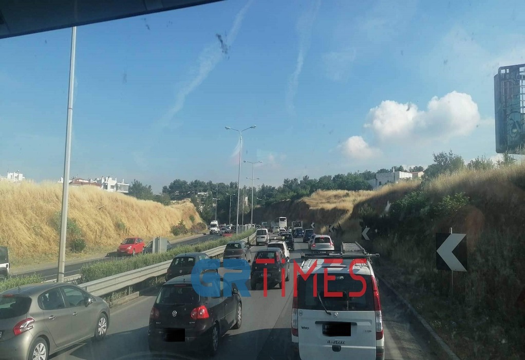 Θεσσαλονίκη: “Φράκαρε” η Περιφερειακή στο ρεύμα προς τα δυτικά (ΦΩΤΟ)