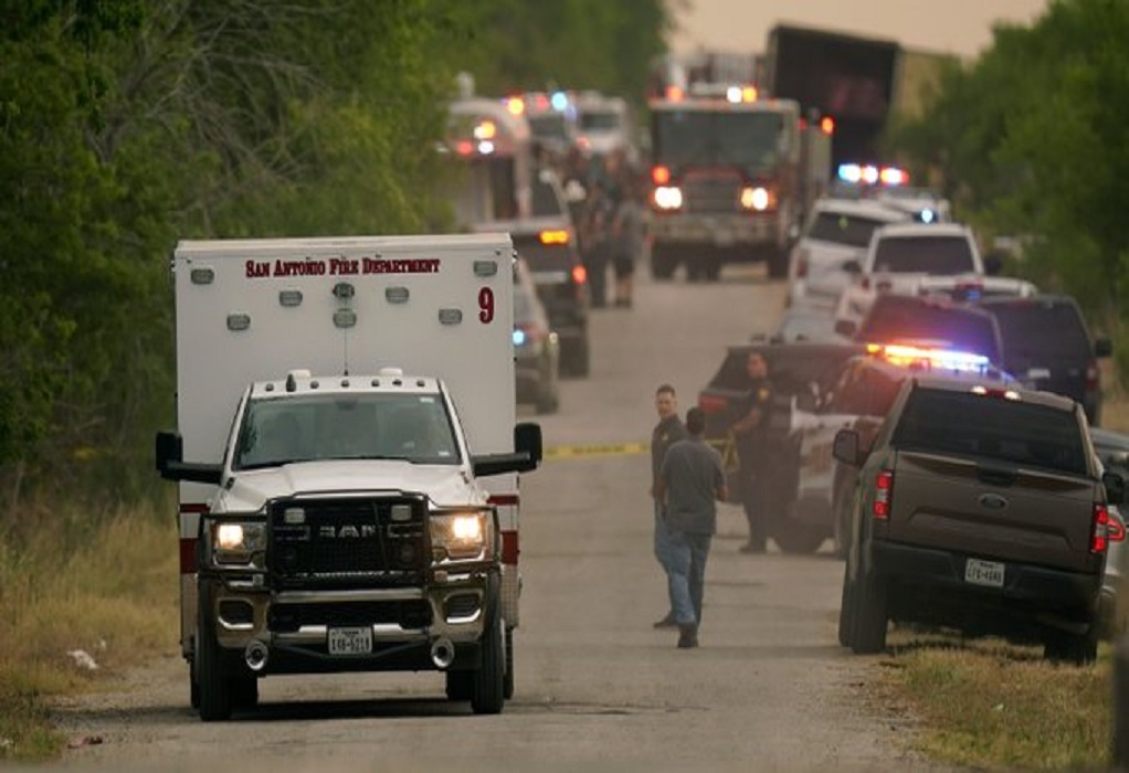 Τέξας: Νεκροί μέσα σε φορτηγό τουλάχιστον 46 μετανάστες στα σύνορα με το Μεξικό (VIDEO)