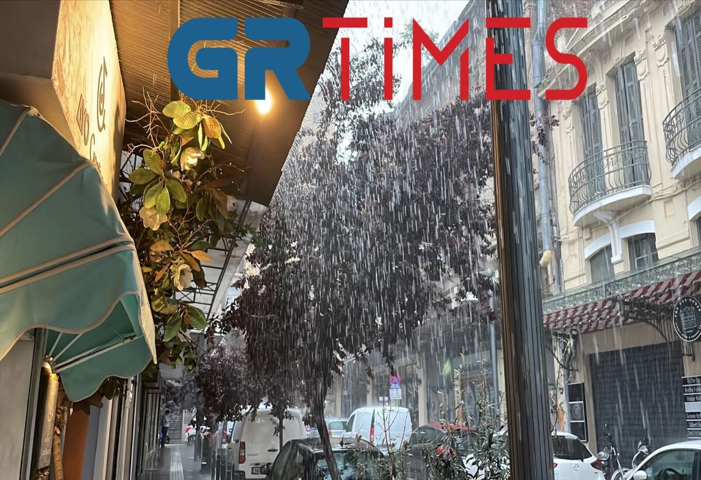 ΤΩΡΑ: Χαλάζι και νεροποντή «σαρώνουν» τη Θεσσαλονίκη (ΦΩΤΟ-VIDEO)