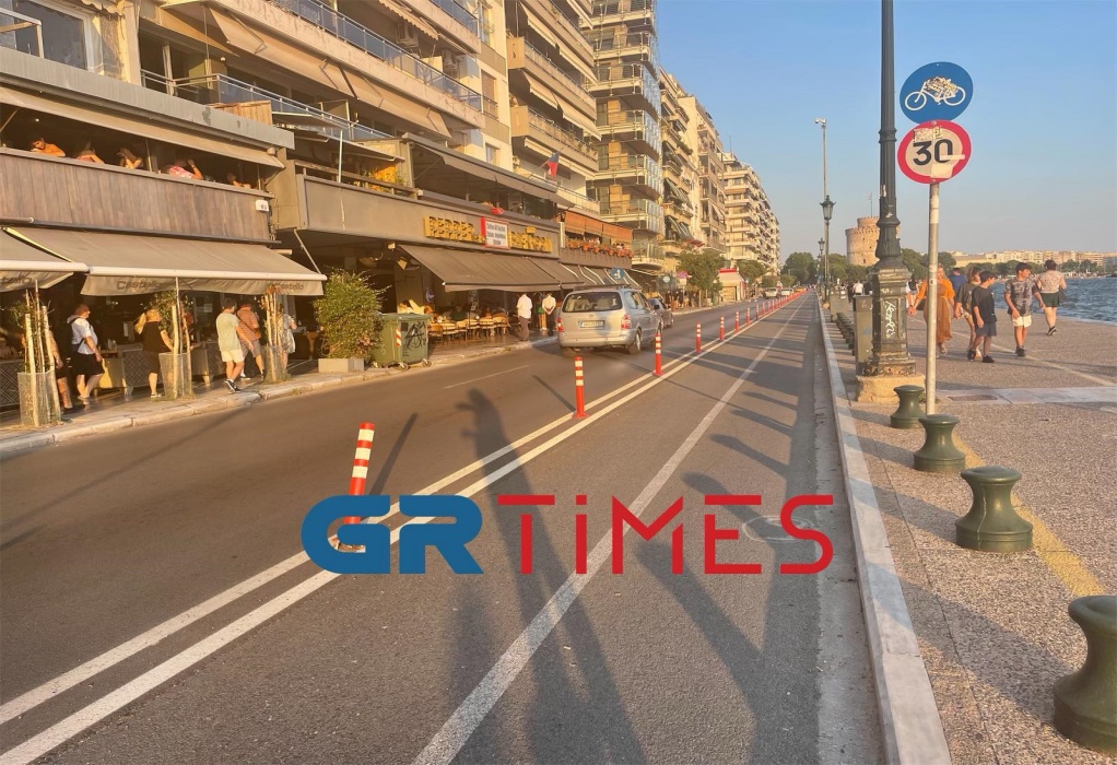 Πόλη… «φάντασμα» η Θεσσαλονίκη: Άδειοι οι δρόμοι, στις παραλίες όλοι… (ΦΩΤΟ – VIDEO)