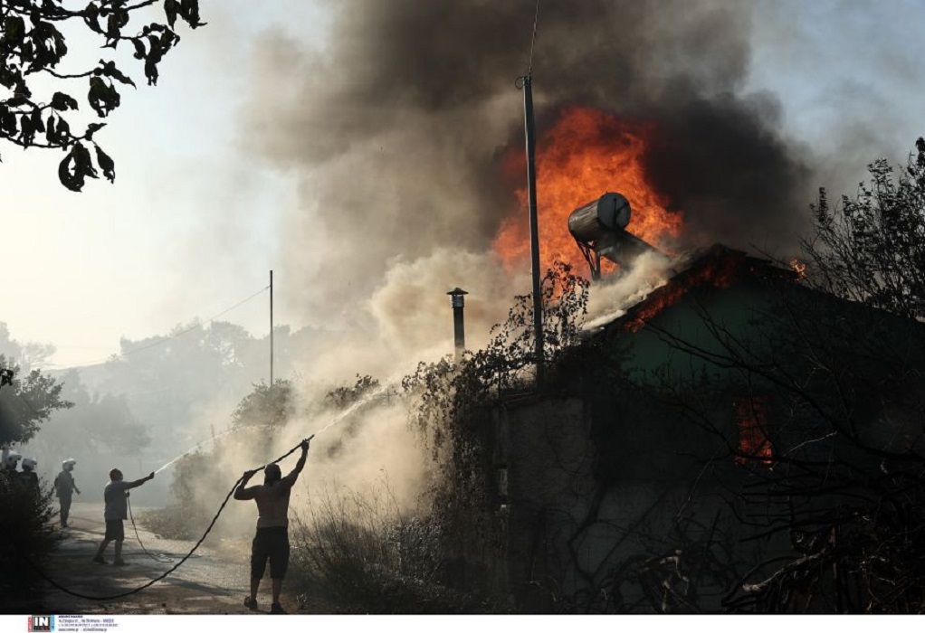 Παλλήνη: Ηλικιωμένος αυτοκτόνησε μόλις το σπίτι του περικυκλώθηκε από τις φλόγες