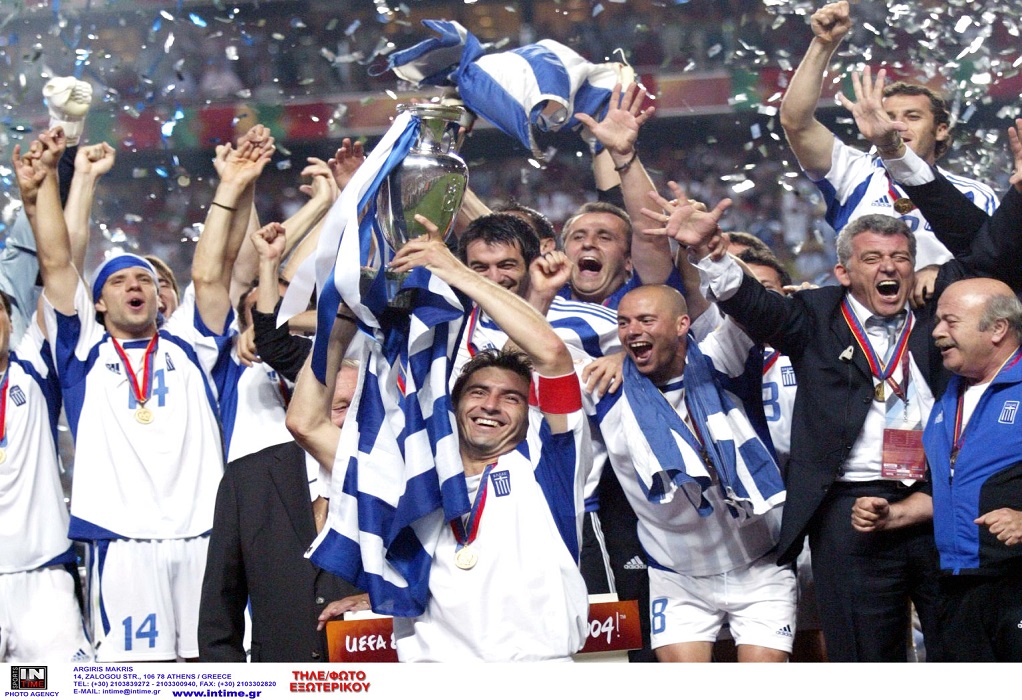 Euro 2004: Σαν σήμερα πριν από 18 χρόνια η Ελλάδα σήκωσε το «τιμημένο» (ΦΩΤΟ-VIDEO)