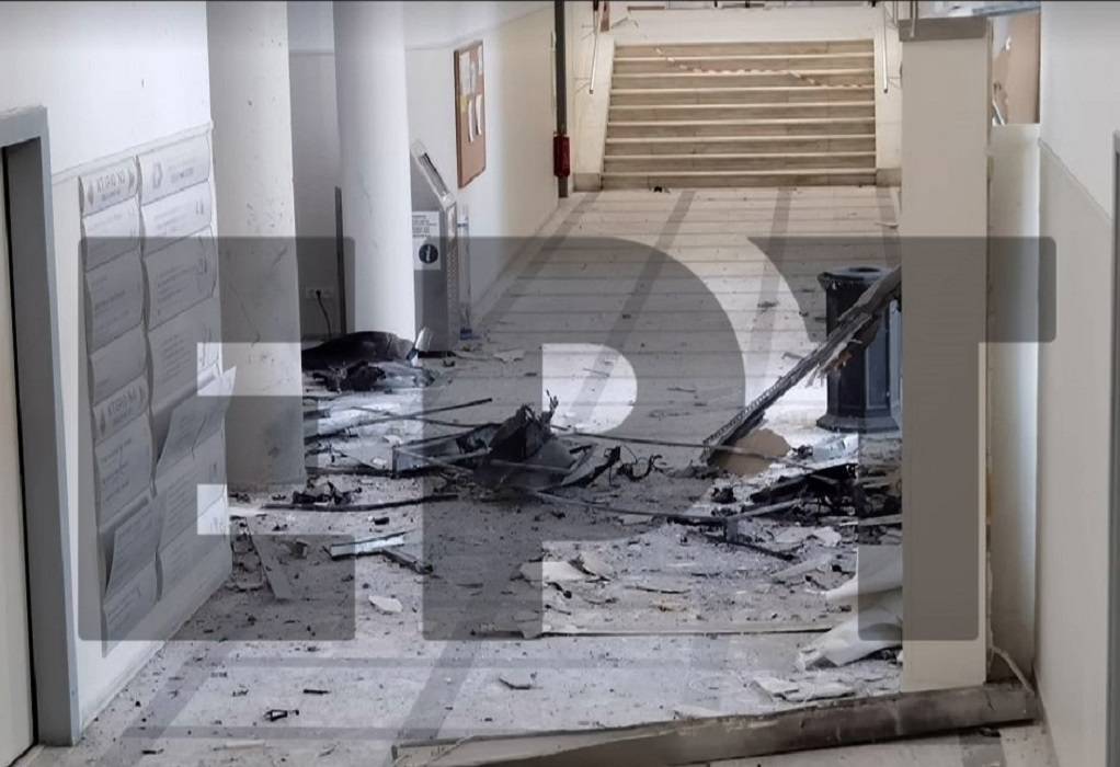 Αττική: Εκρήξεις στη ΔΟΥ Αμαρουσίου και σε ΑΤΜ στο Σισμανόγλειο (VIDEO)