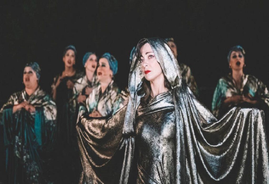 Ελένη, του Ευριπίδη σε σκηνοθεσία Βασίλη Παπαβασιλείου στο Θέατρο Δάσους