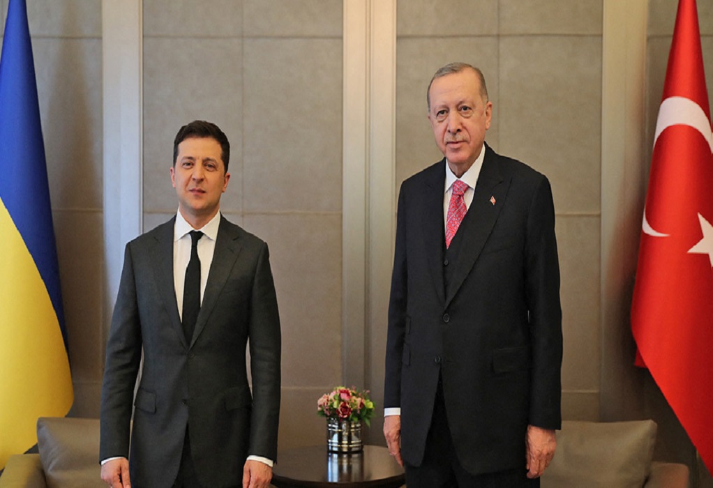 Τηλεφωνική επικοινωνία των προέδρων Ζελένσκι και Ερντογάν για την κατάσταση στη Μέση Ανατολή 