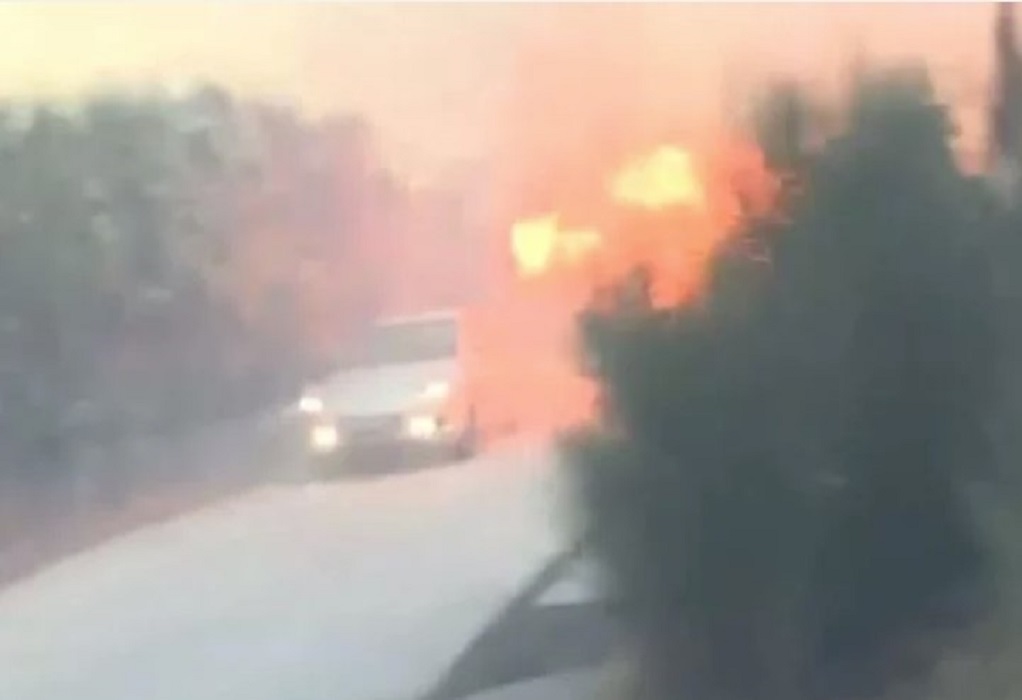 Φωτιά στην Πεντέλη: Συγκλονιστικό βίντεο με ΙΧ που περνάει μέσα από την «πύρινη κόλαση»
