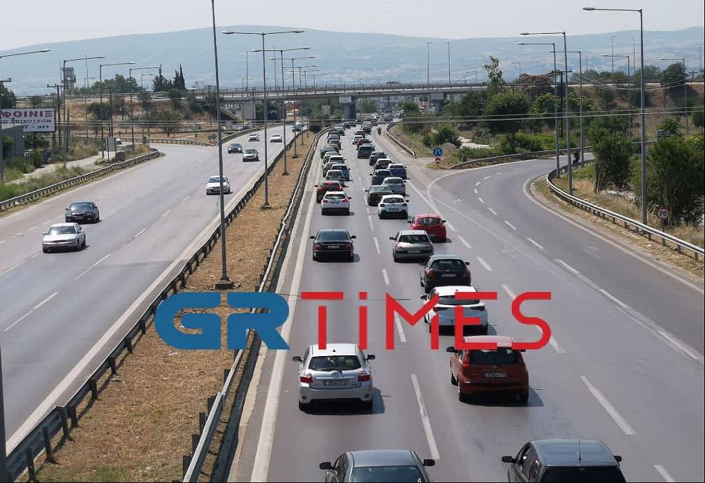 Θεσσαλονίκη: Πού εντοπίζεται κυκλοφοριακό πρόβλημα στην επιστροφή από τις παραλίες (ΧΑΡΤEΣ)