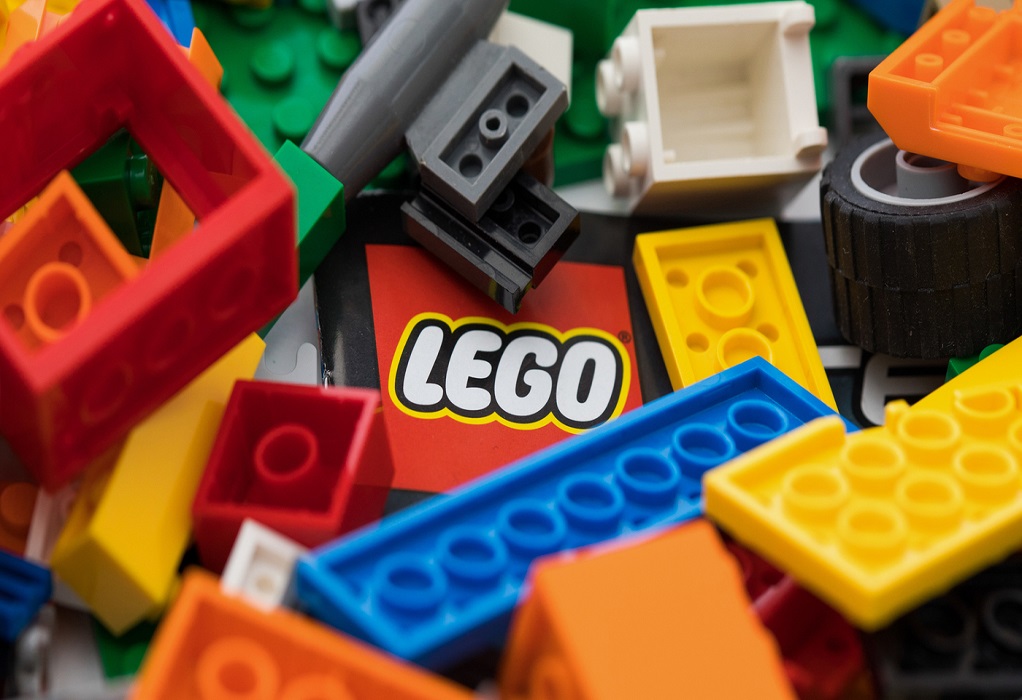 Η Lego διακόπτει οριστικά τις πωλήσεις παιχνιδιών της στη ρωσική αγορά