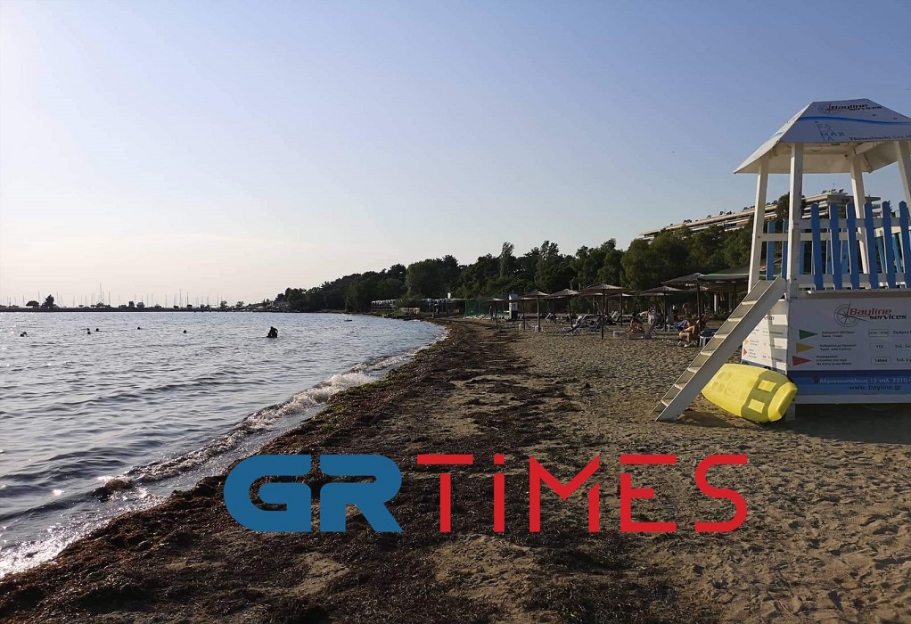 Αρκετοί Θεσσαλονικείς «νίκησαν» τη ζέστη καταφεύγοντας στην πιο κοντινή παραλία  (ΦΩΤΟ-VIDEO)