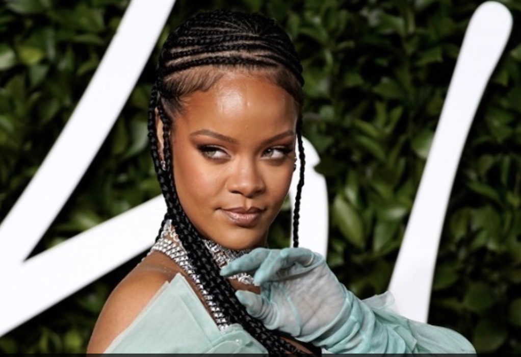 Η Rihanna είναι επίσημα η νεότερη αυτοδημιούργητη γυναίκα δισεκατομμυριούχος στις ΗΠΑ