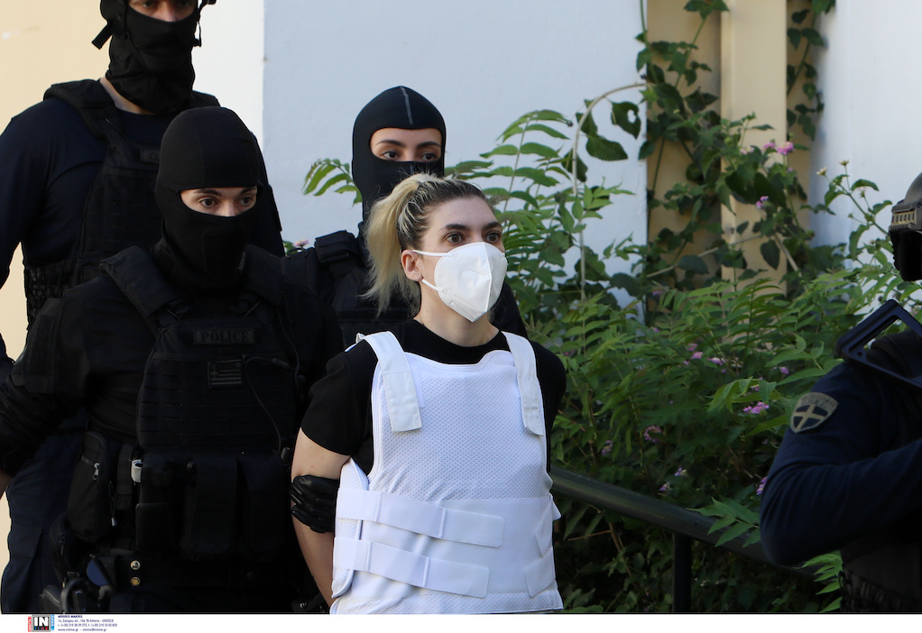 Έφτασε στα δικαστήρια η Ρούλα Πισπιρίγκου για την απολογία της