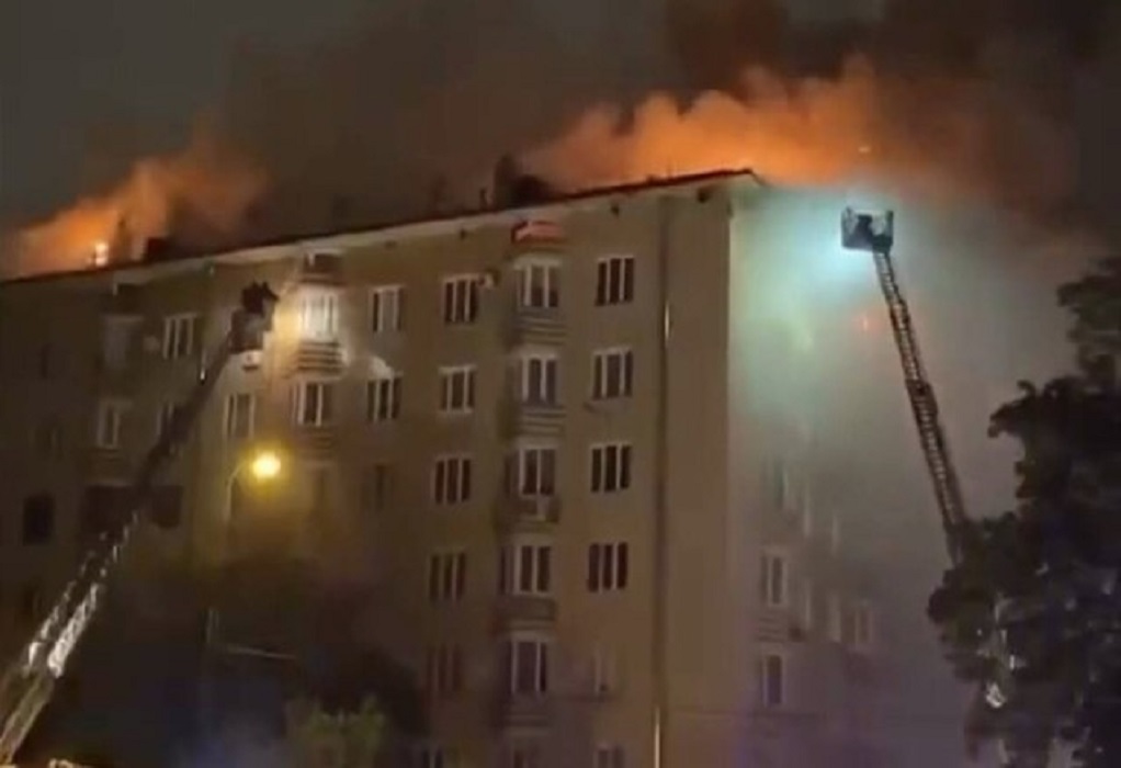 Ρωσία: Πυρκαγιά σε πολυώροφο συγκρότημα κατοικιών στη Μόσχα-Απομακρύνθηκαν 400 άτομα (VIDEO)