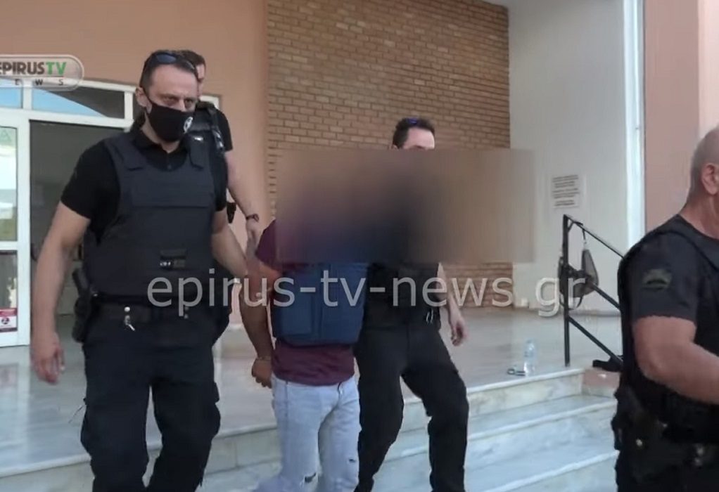 Άρτα: Προφυλακιστέος ο 29χρονος για τη δολοφονία του πεθερού του – Τι λέει ο δικηγόρος του (VIDEO)