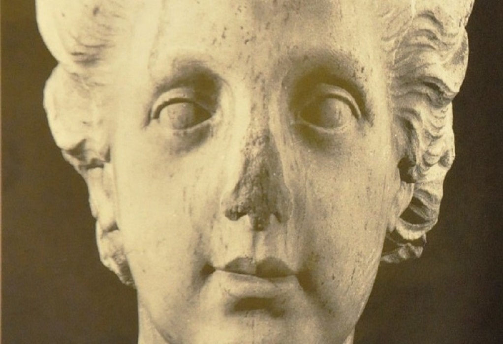 «Αθέατο Μουσείο» και Μικρασιατική Καταστροφή – Η άγνωστη μαρμάρινη κεφαλή παιδιού από τις στάχτες της Σμύρνης