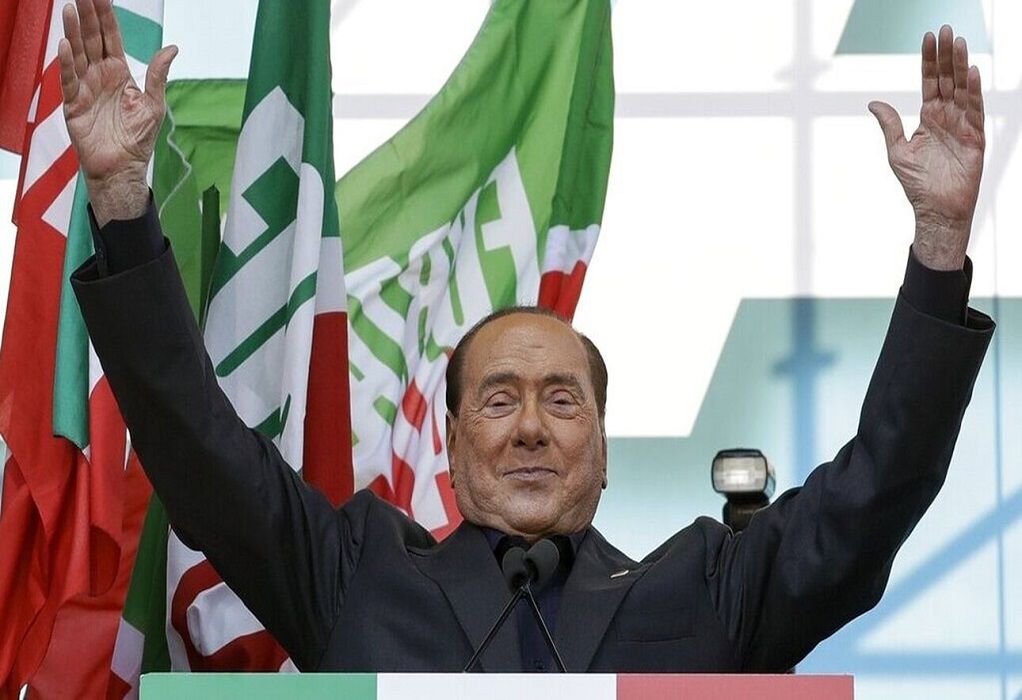 Ιταλία: Υποψήφιος γερουσιαστής στις εκλογές ο Μπερλουσκόνι – Προς δημιουργία τρίτου, κεντρώου πόλου