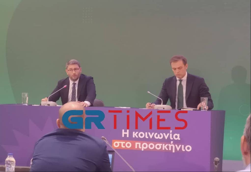 Ανδρουλάκης: Να άρει το απόρρητο των παρακολουθήσεων ο πρωθυπουργός