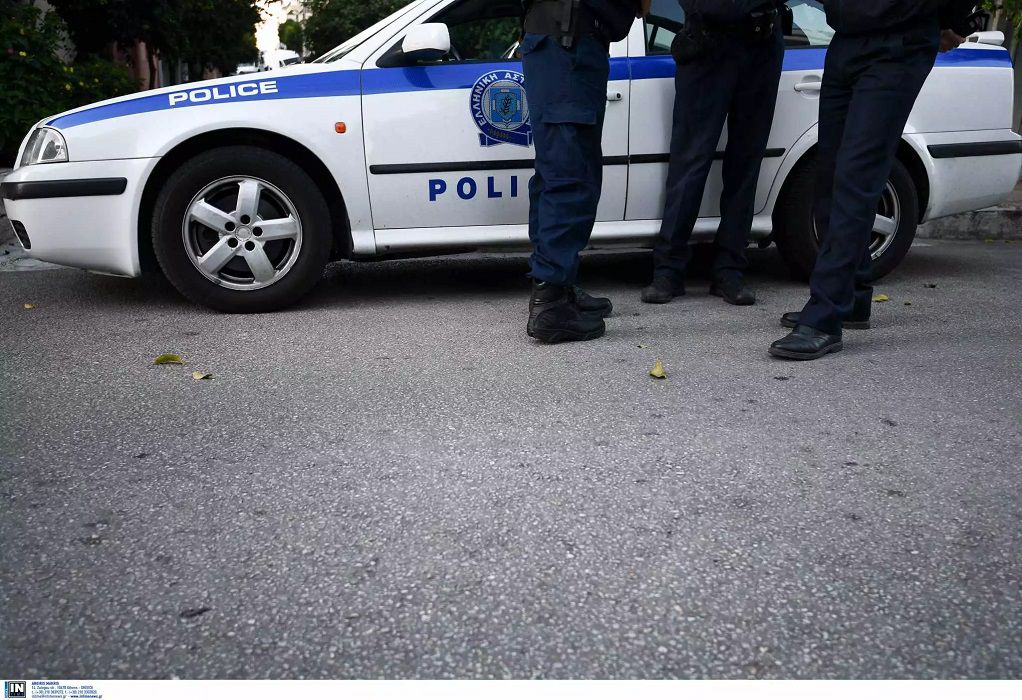 Αθήνα: Ληστεία με χειροβομβίδα σε τράπεζα στην Αργυρούπολη