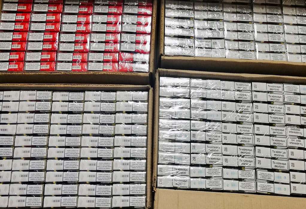 Θεσσαλονίκη: Θα «έριχναν» στην αγορά 3.500 λαθραία πακέτα τσιγάρα – Τρεις συλλήψεις (ΦΩΤΟ)