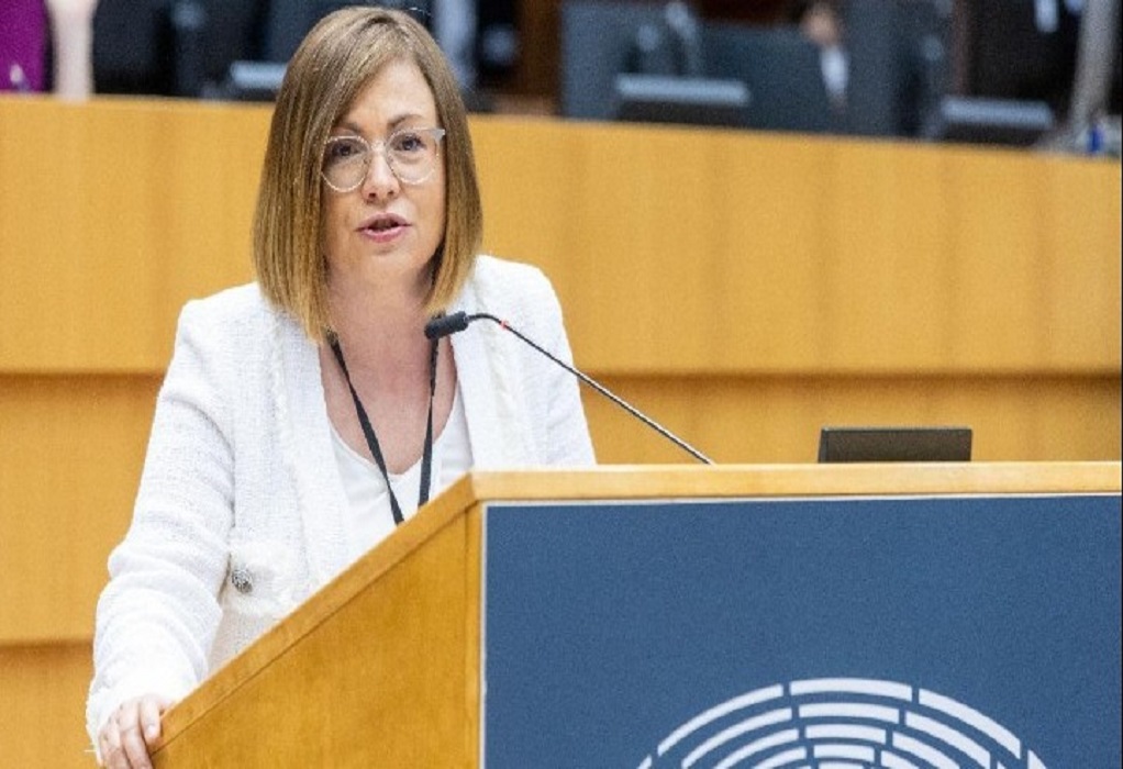 Υπερψηφίστηκε η εισήγηση της Μαρίας Σπυράκη για τα βιώσιμα προϊόντα