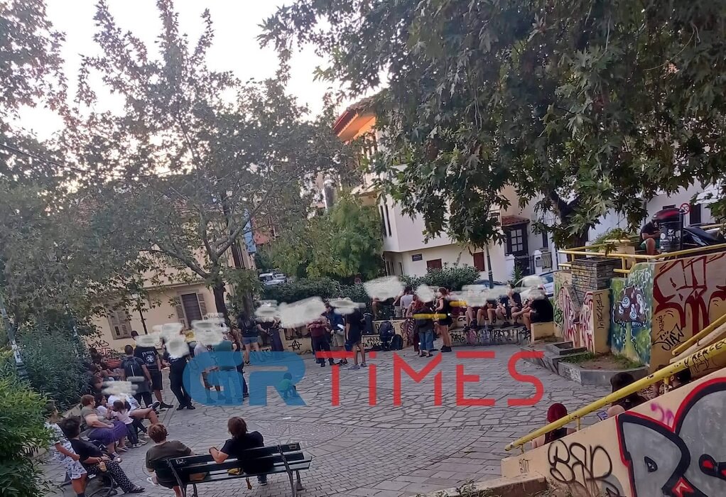 Θεσσαλονίκη: Συγκέντρωση διαμαρτυρίας στην πλατεία Καλλιθέας (ΦΩΤΟ)