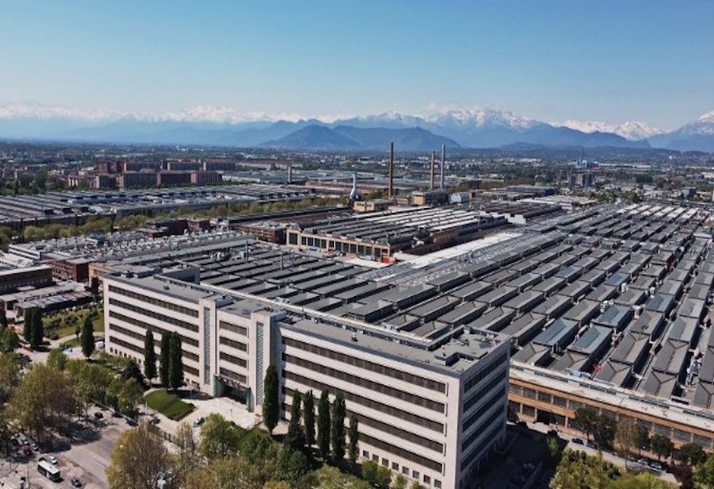 Το εργοστάσιο του Mirafiori στο Τορίνο επιταχύνει ηλεκτρικά