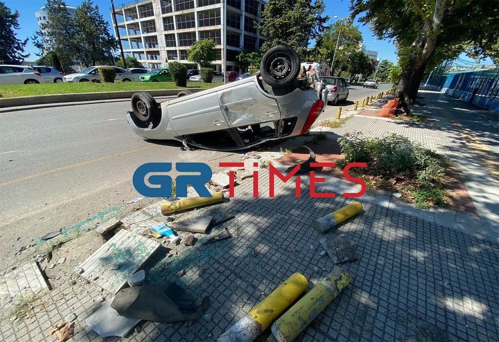 Θεσσαλονίκη: Αυτοκίνητο ντελαπάρισε στην Αγ. Δημητρίου-Ένας τραυματισμός (ΦΩΤΟ-VIDEO)