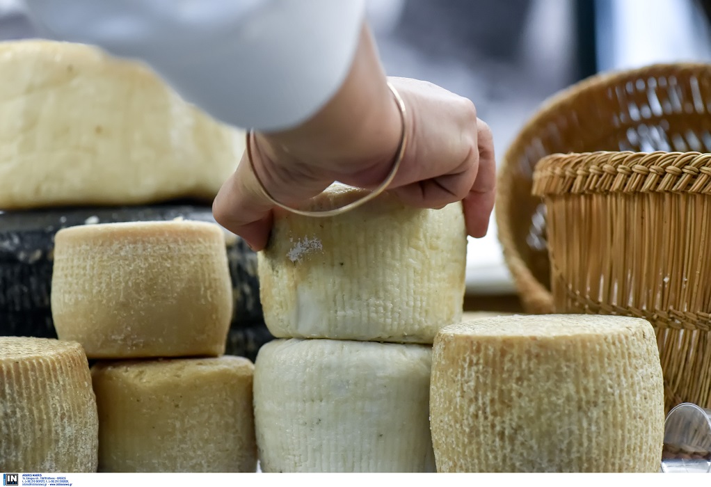 Τελειώνουν το γάλα και το τυρί: Σοβαρές ελλείψεις στην αγορά φέρνουν ανατιμήσεις